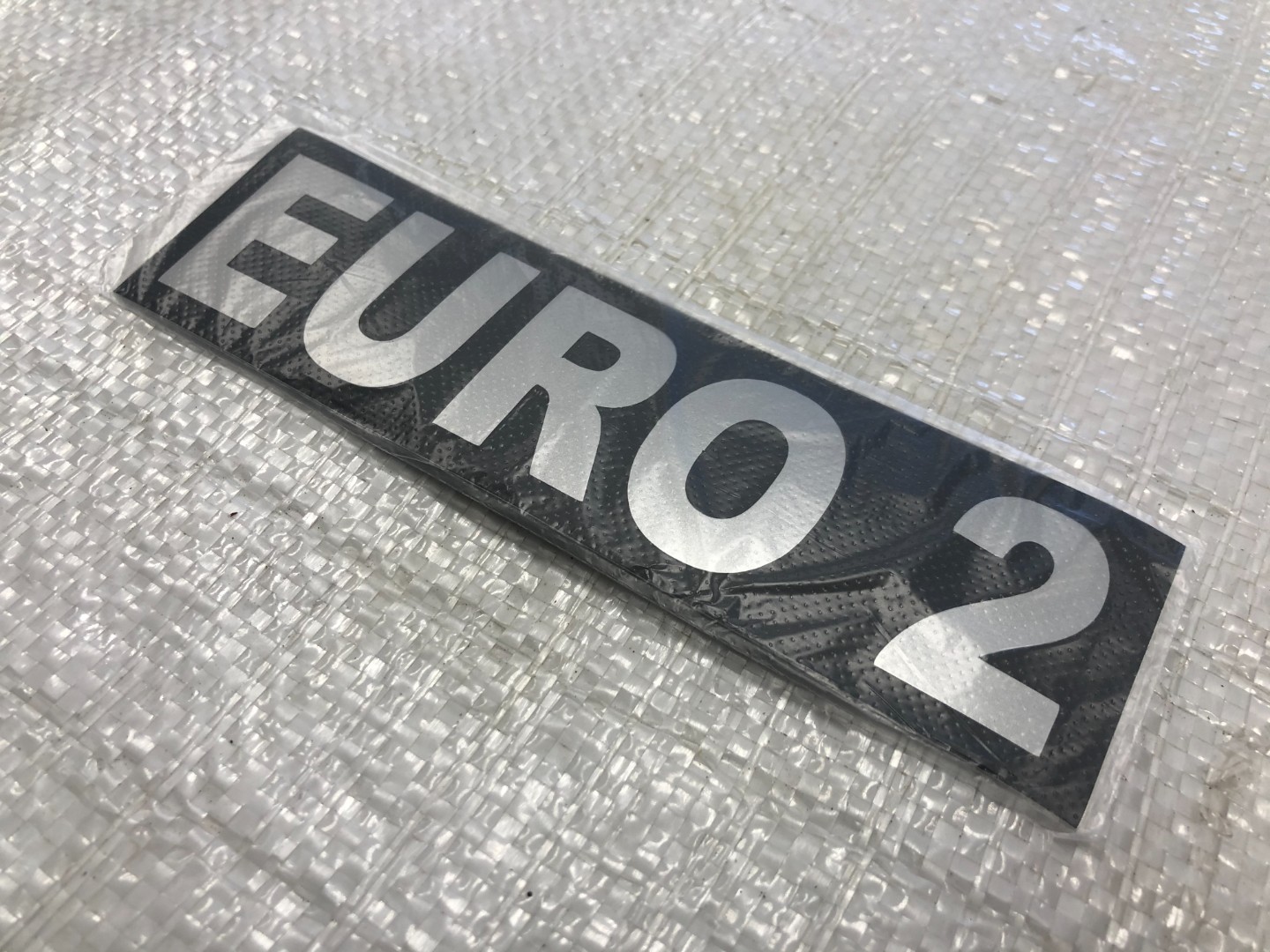 Табличка самоклеюча "EURO-2" для КамАЗ 3904010