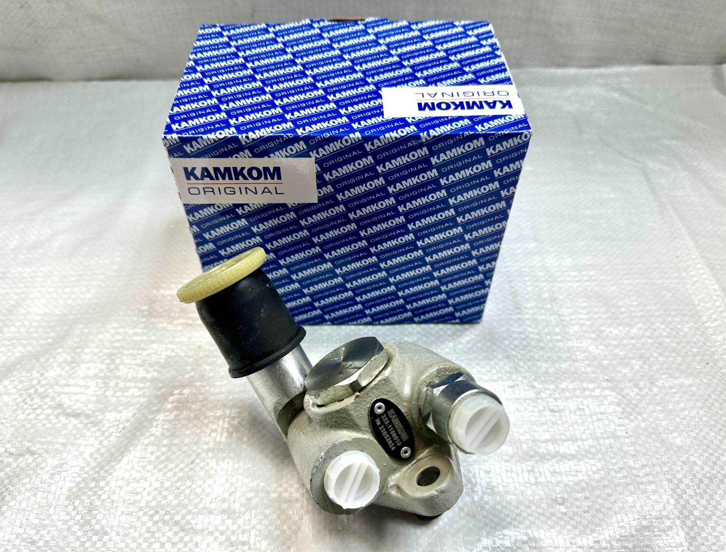 Паливний насос низького тиску (ТННД) КамАЗ 323-1106010 / Камком