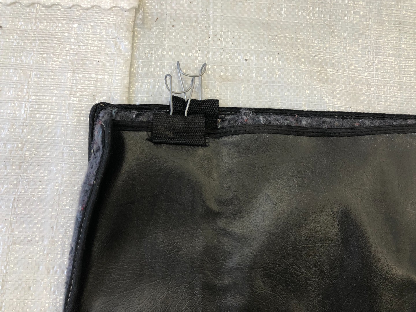 Утеплювач капота старого зразка шкірзам для КамАЗ 5320-3914010-40