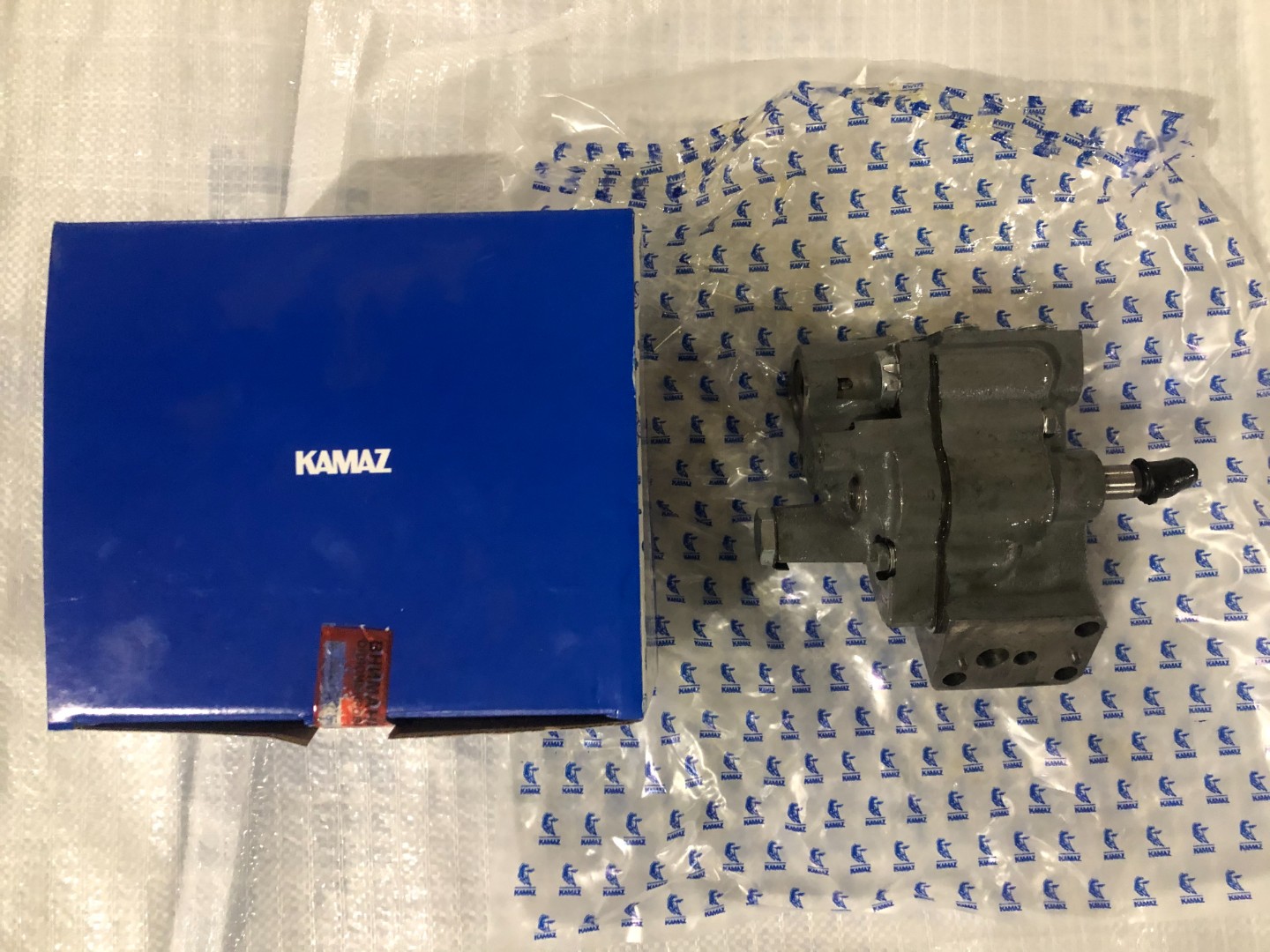 Насос масляний для КамАЗ 740.1011014-30 / ВАТ КамАЗ